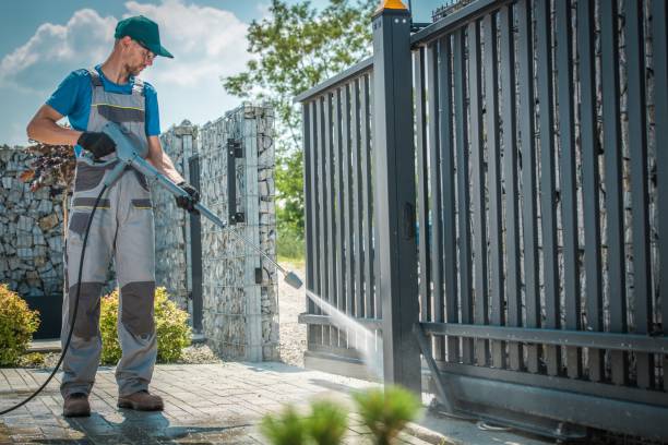 Best Playground Equipment Cleaning  in Flowood, MS